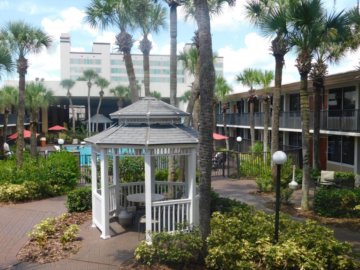 Отель Ramada By Wyndham Kissimmee Gateway - Free Theme Park Shuttle Four Corners Экстерьер фото