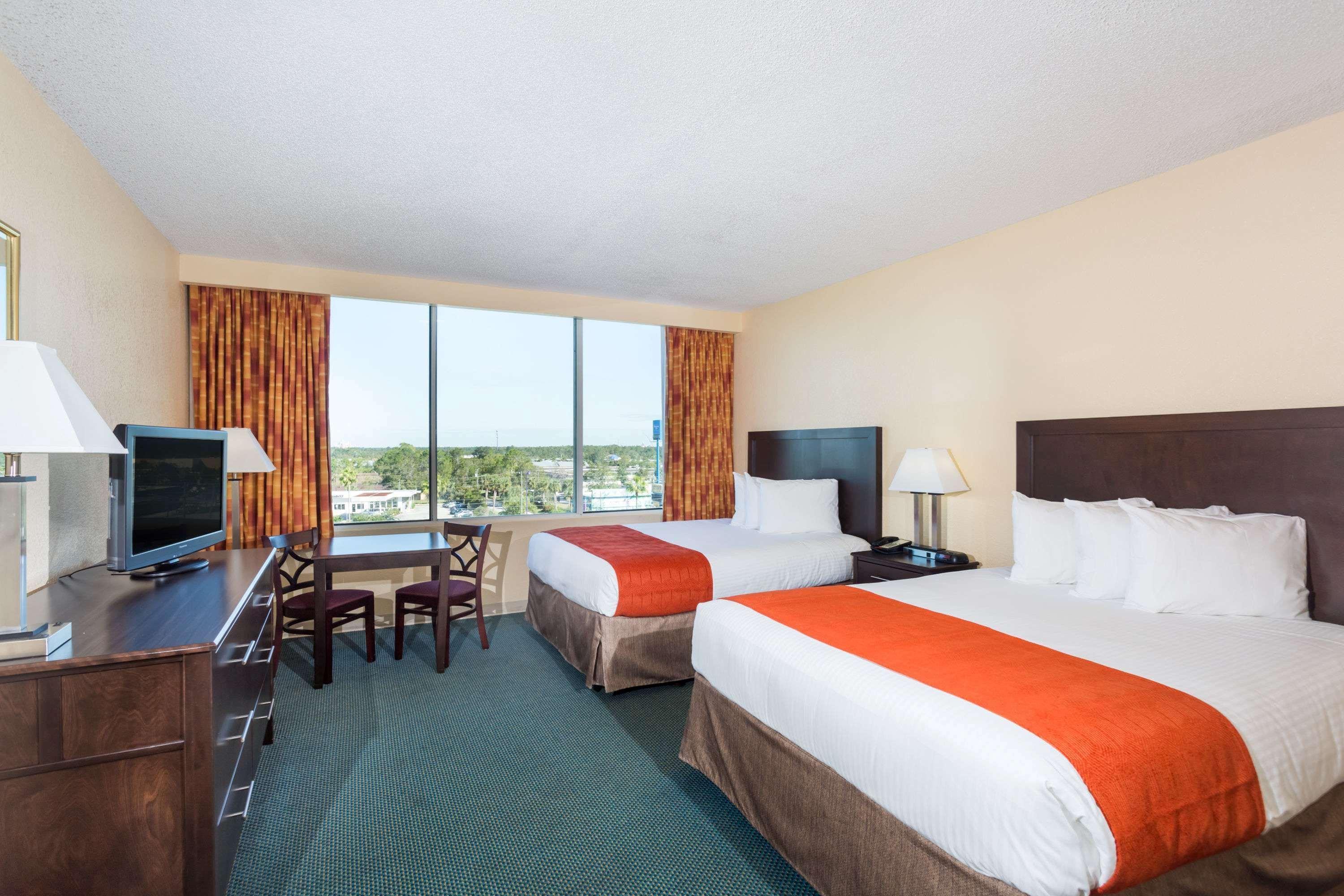 Отель Ramada By Wyndham Kissimmee Gateway - Free Theme Park Shuttle Four Corners Экстерьер фото
