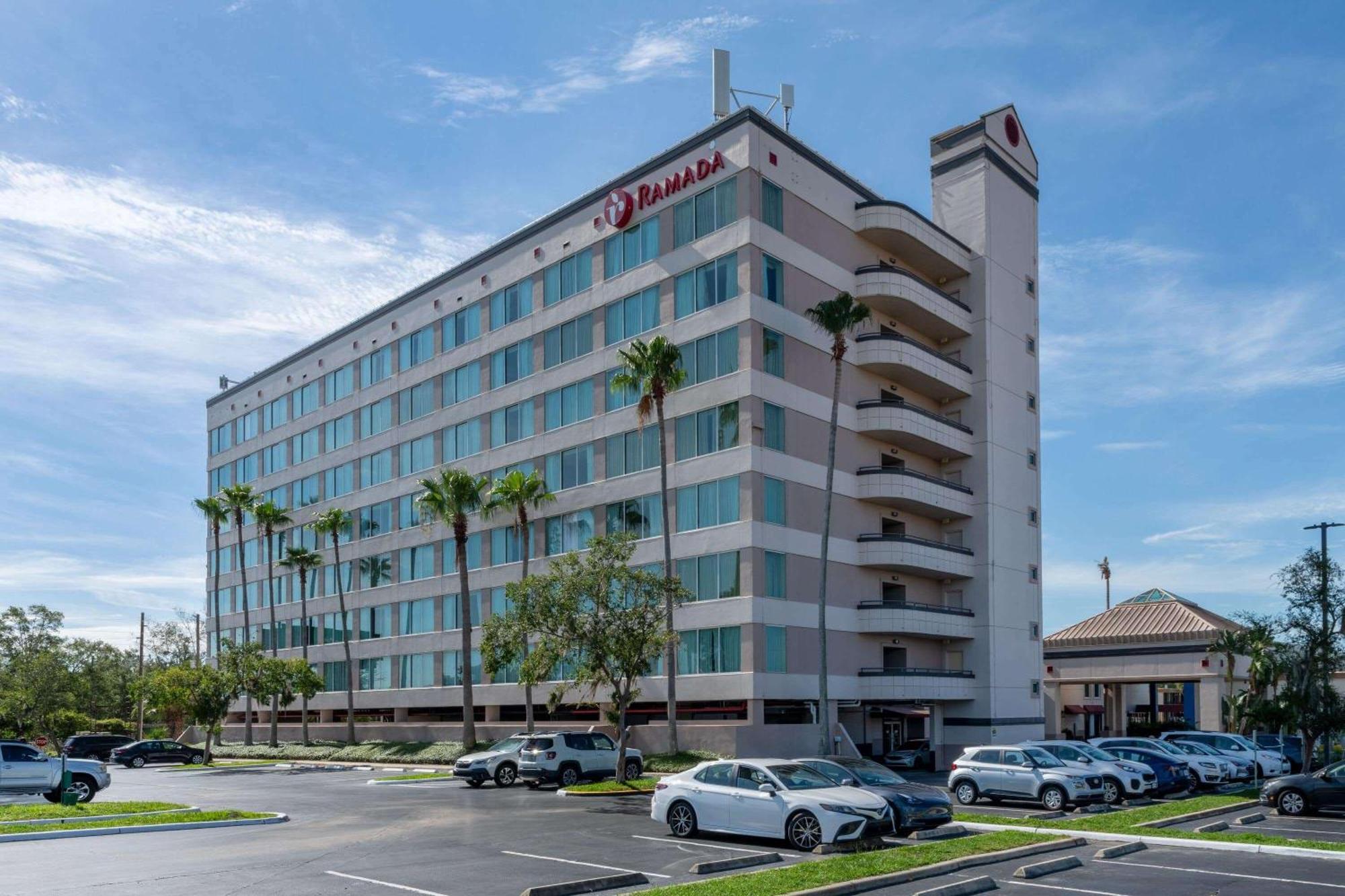 Отель Ramada By Wyndham Kissimmee Gateway - Free Theme Park Shuttle Four Corners Экстерьер фото